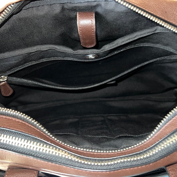 Coach - Picture 11 of 17